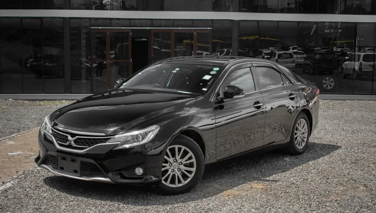 2016 Toyota Mark X – Dynamic Style and Refined Performance