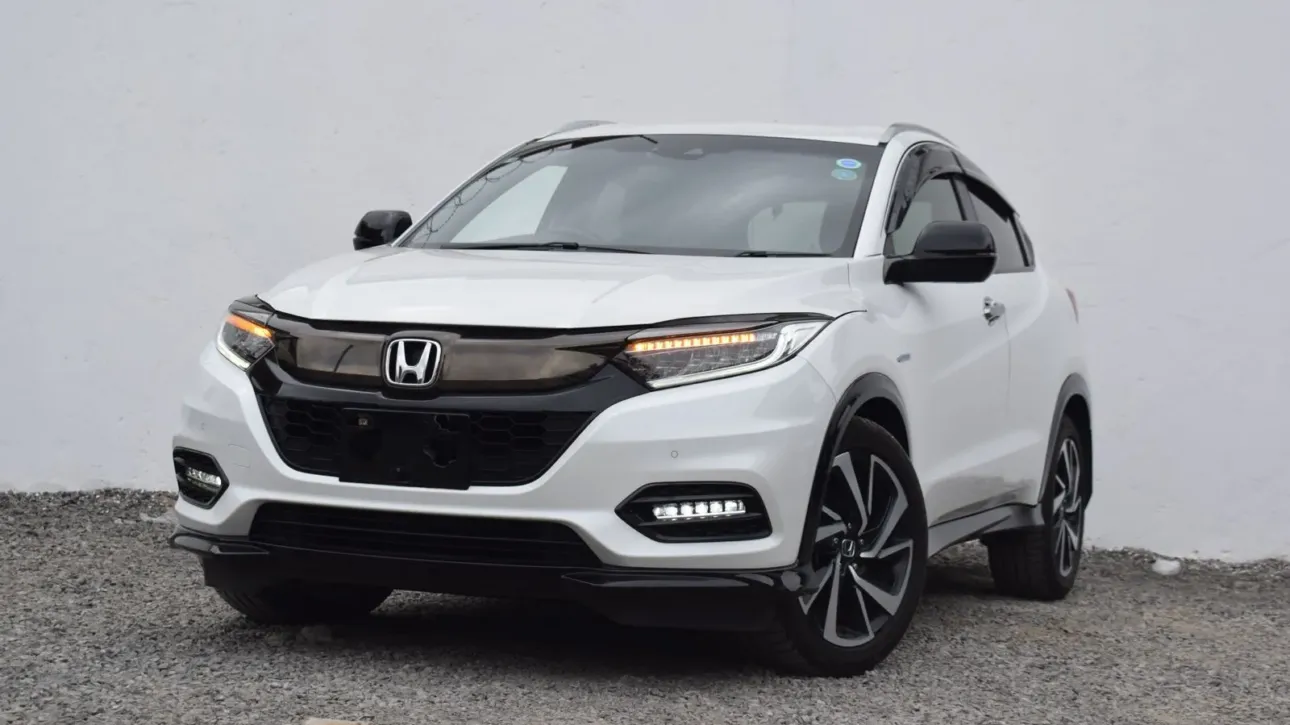 Honda Vezel RS Hybrid 2018 – Stylish, Smart & Efficient